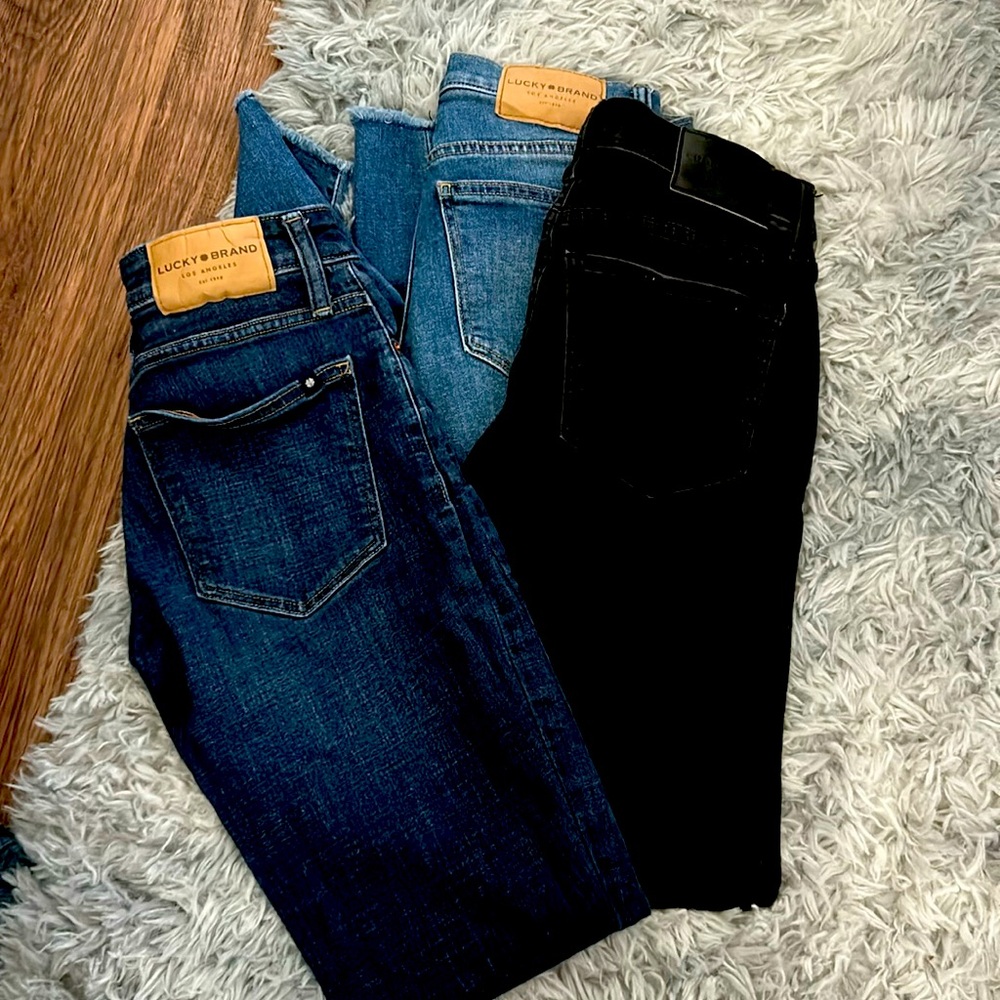 EUC Lucky Capri bundle of 3. Sizes 4&2